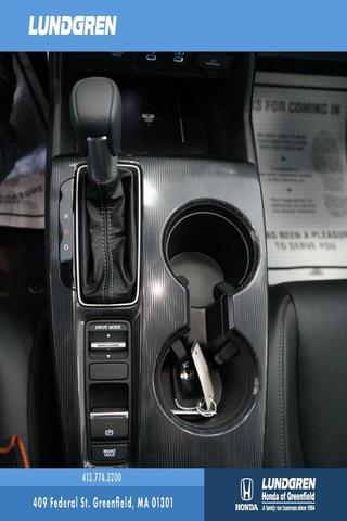Photo of 2025 Sand Dune Honda Civic Hybrid