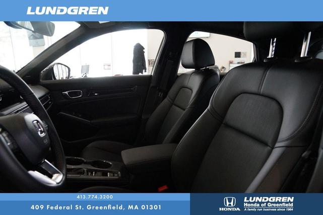Photo of 2025 Sand Dune Honda Civic Hybrid