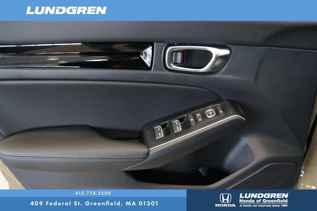 Photo of 2025 Sand Dune Honda Civic Hybrid