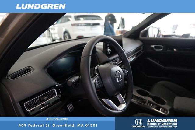 Photo of 2025 Sand Dune Honda Civic Hybrid