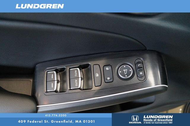 Photo of 2025 Sand Dune Honda Civic Hybrid