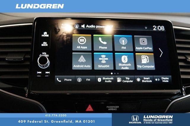 Photo of 2025 Platinum White Pearl Honda Ridgeline