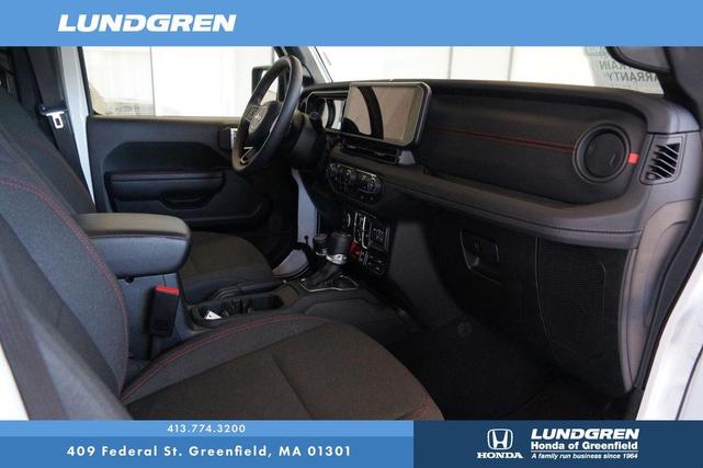 Photo of 2024 Bright White Clearcoat Jeep Wrangler