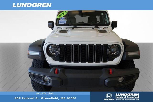 Photo of 2024 Bright White Clearcoat Jeep Wrangler
