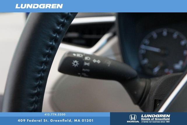 Photo of 2024 Blue Toyota Corolla Cross