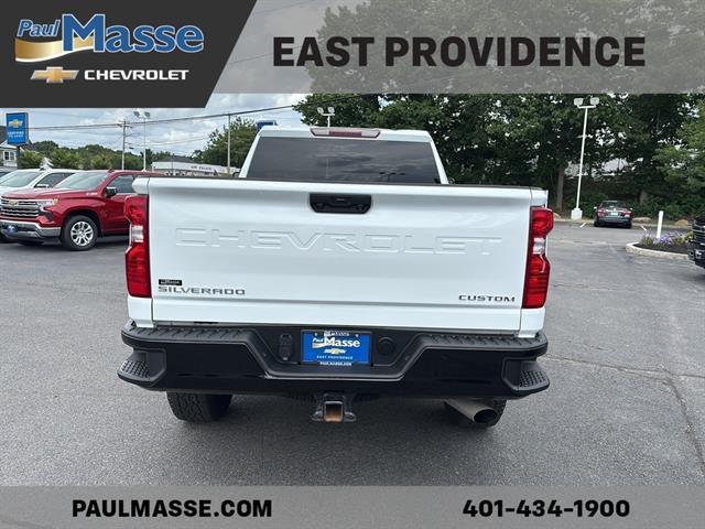 Photo of 2023 Summit White Chevrolet Silverado 2500