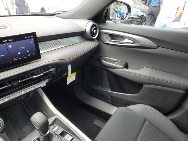 Photo of 2025 Grigio Alfa Romeo Tonale