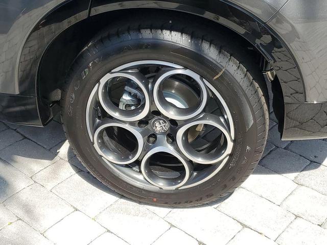 Photo of 2025 Grigio Alfa Romeo Tonale