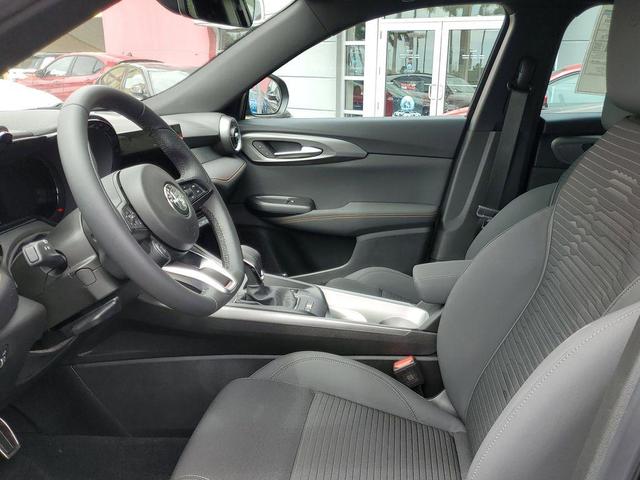Photo of 2025 Grigio Alfa Romeo Tonale