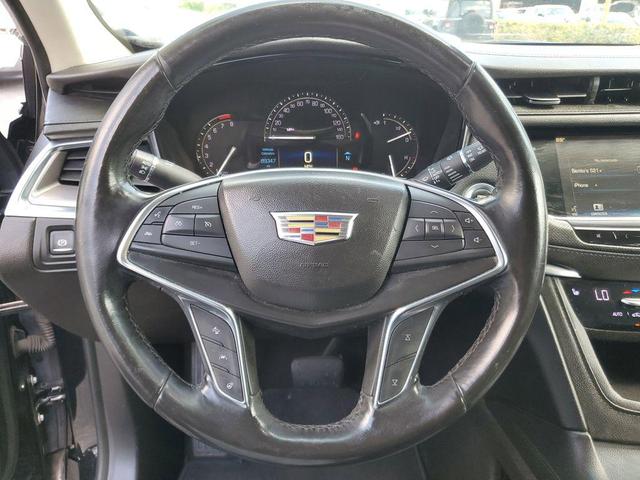 Photo of 2019 Stellar Black Metallic Cadillac XT5