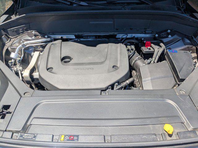 Photo of 2023 Platinum Grey Metallic Volvo XC90