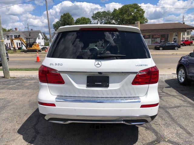 Photo of 2016 White Mercedes-Benz GL-Class