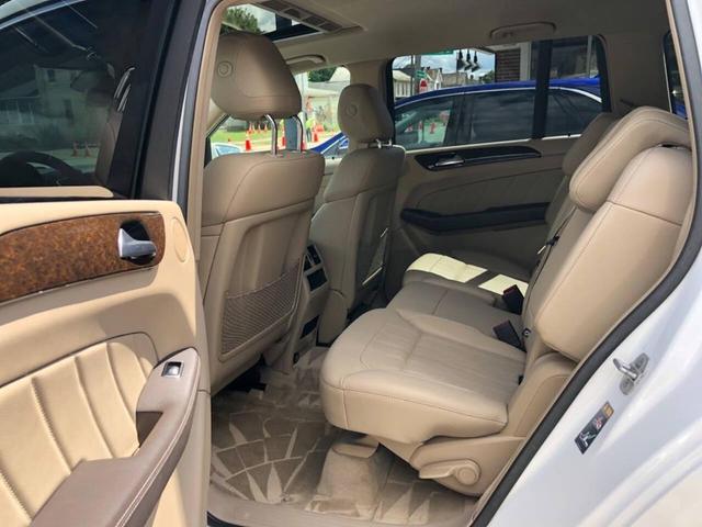 Photo of 2016 White Mercedes-Benz GL-Class
