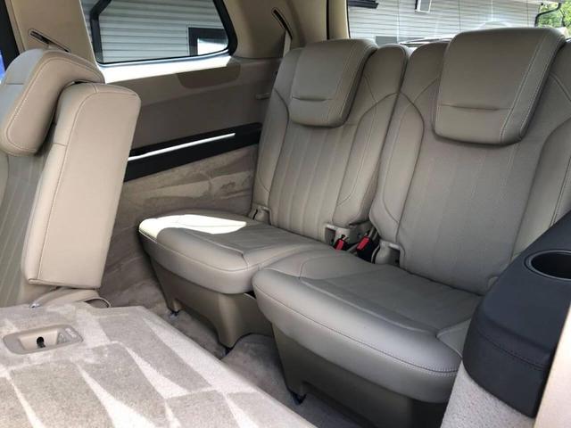 Photo of 2016 White Mercedes-Benz GL-Class