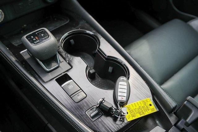 Photo of 2021 Solid Gray / Black Nissan Rogue