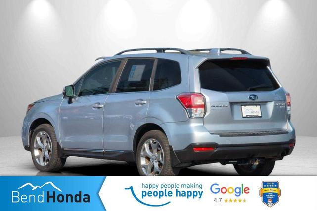 Photo of 2017 Ice Silver Metallic Subaru Forester