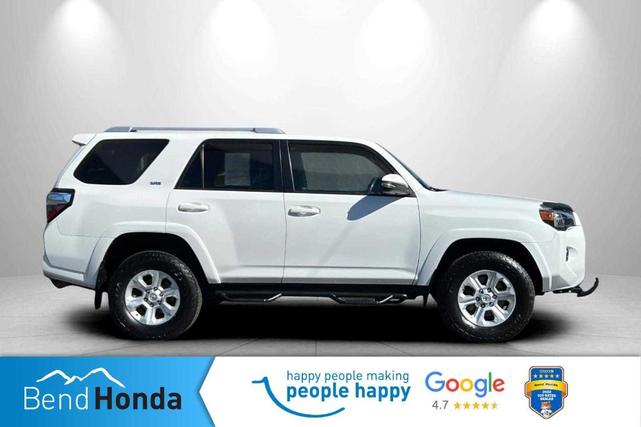 Photo of 2015 Super White Toyota 4Runner