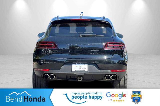 Photo of 2017 Black Porsche Macan