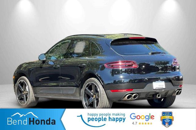 Photo of 2017 Black Porsche Macan