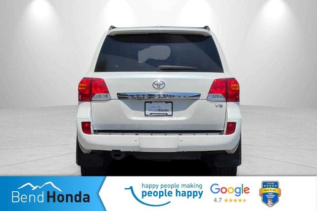 Photo of 2015 Blizzard Pearl Toyota Land Cruiser
