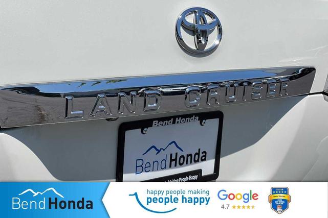 Photo of 2015 Blizzard Pearl Toyota Land Cruiser