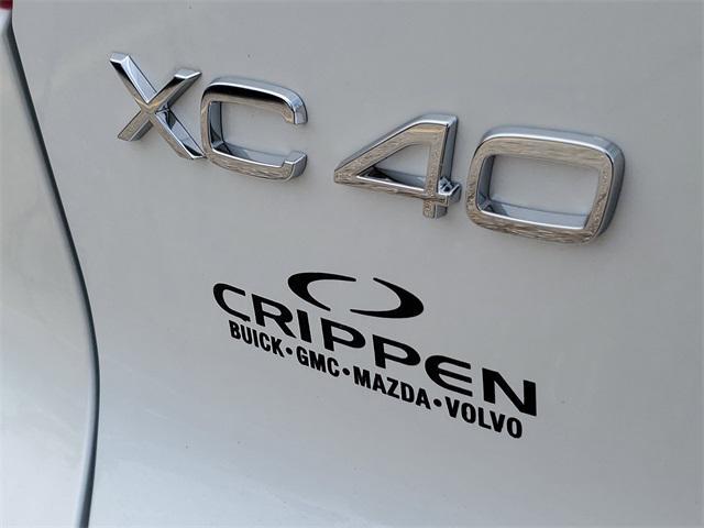 Photo of 2025 Volvo XC40