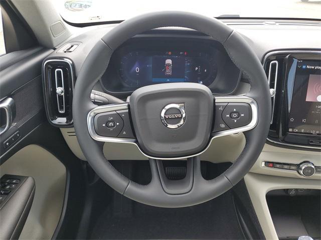 Photo of 2025 Volvo XC40