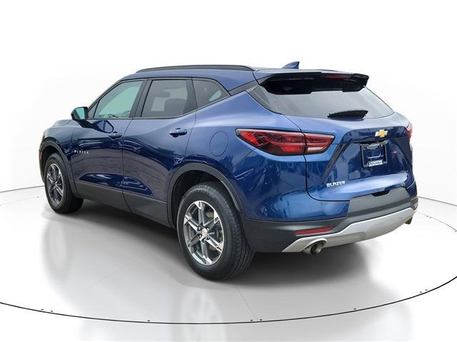 Photo of 2023 Blue Glow Metallic Chevrolet Blazer