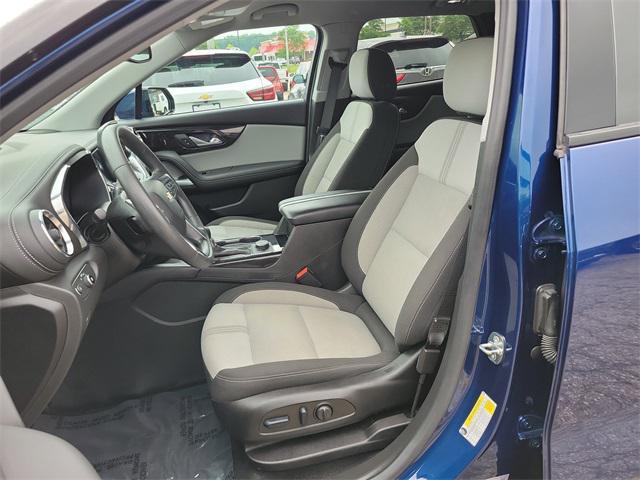 Photo of 2023 Blue Glow Metallic Chevrolet Blazer