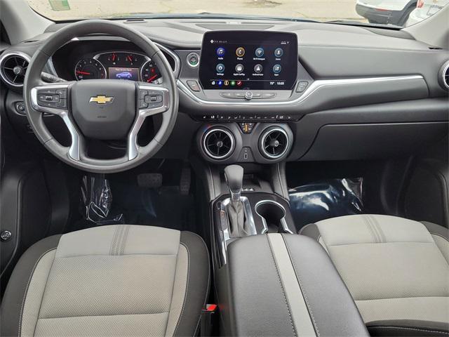 Photo of 2023 Blue Glow Metallic Chevrolet Blazer