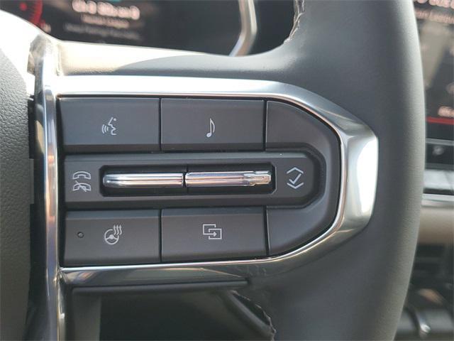 Photo of 2025 Summit White GMC Canyon