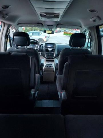 Photo of 2011 Sapphire Crystal Met Clearcoat Chrysler Town & Country