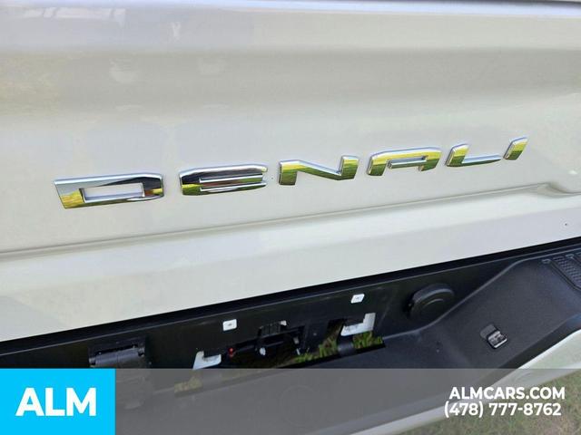 Photo of 2024 White Frost GMC Sierra 3500