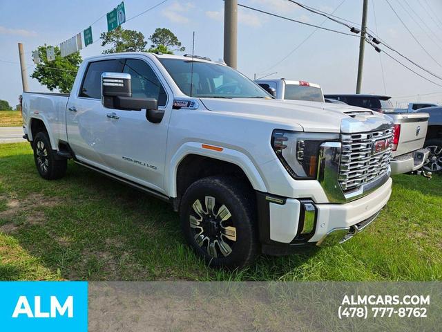 Photo of 2024 White Frost GMC Sierra 3500