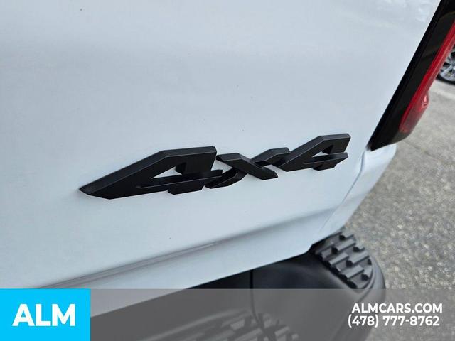 Photo of 2025 Bright White RAM 1500
