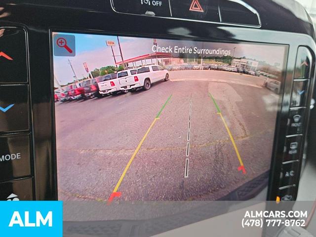 Photo of 2025 Bright White RAM 1500
