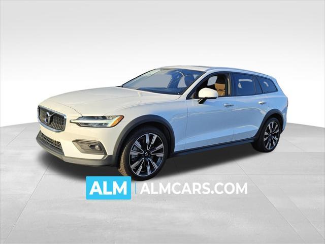 2021 Volvo V60 Cross Country