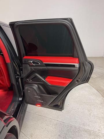 Photo of 2014 Black Porsche Cayenne