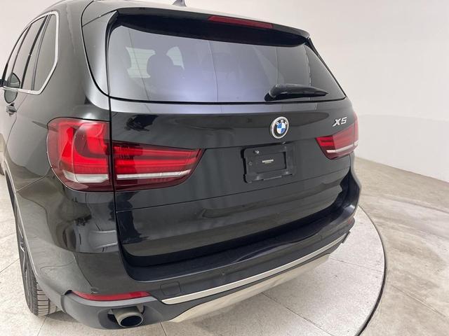Photo of 2017 Black Sapphire Metallic BMW X5