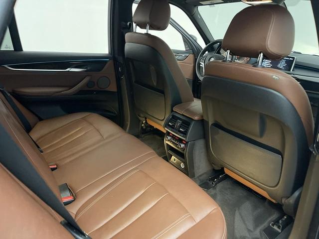 Photo of 2017 Black Sapphire Metallic BMW X5