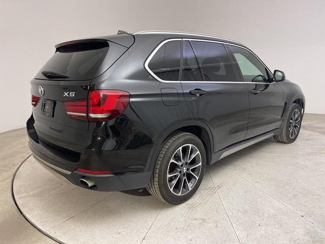 Photo of 2017 Black Sapphire Metallic BMW X5