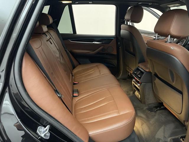 Photo of 2017 Black Sapphire Metallic BMW X5