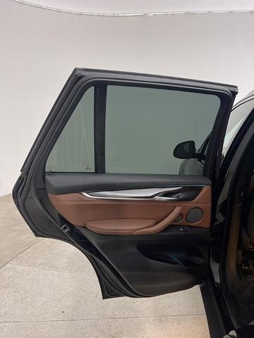 Photo of 2017 Black Sapphire Metallic BMW X5