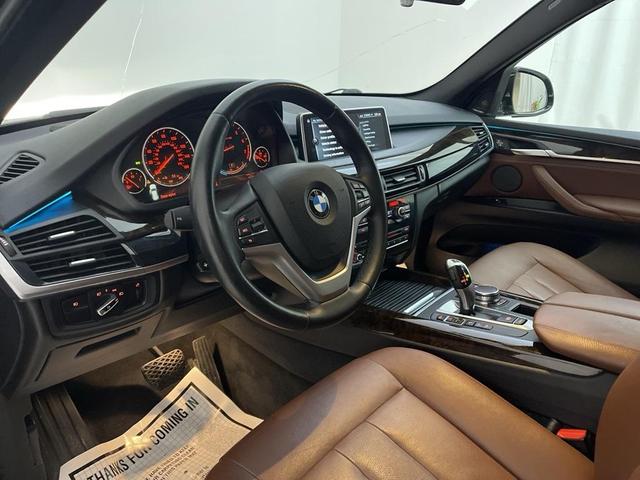Photo of 2017 Black Sapphire Metallic BMW X5