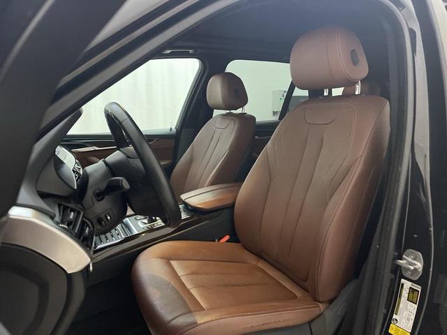 Photo of 2017 Black Sapphire Metallic BMW X5
