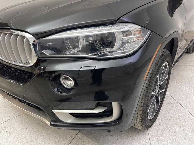 Photo of 2017 Black Sapphire Metallic BMW X5