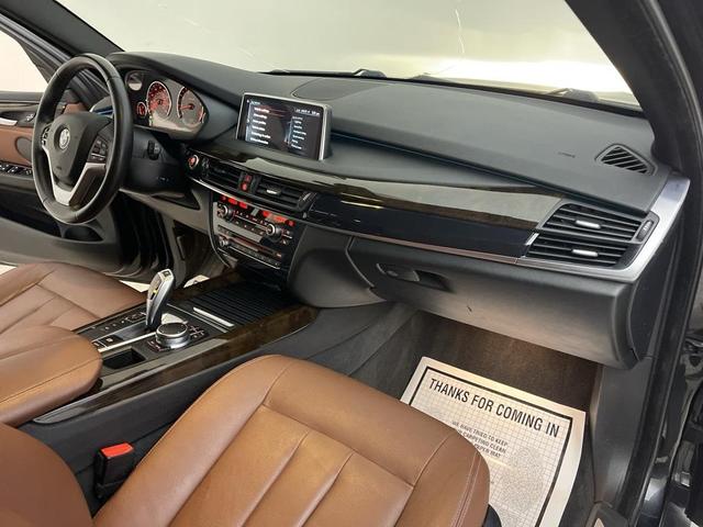 Photo of 2017 Black Sapphire Metallic BMW X5