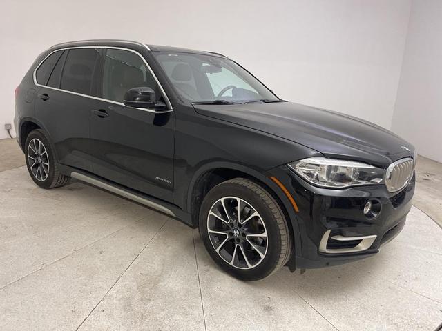 Photo of 2017 Black Sapphire Metallic BMW X5