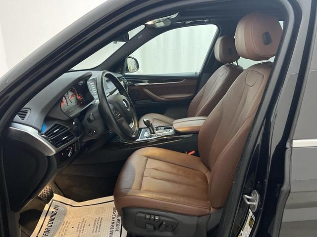 Photo of 2017 Black Sapphire Metallic BMW X5