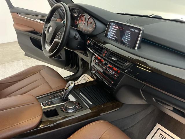 Photo of 2017 Black Sapphire Metallic BMW X5